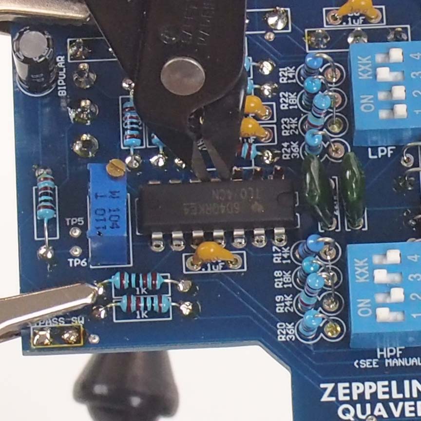 The Easy Way to Remove DIP IC’s…
